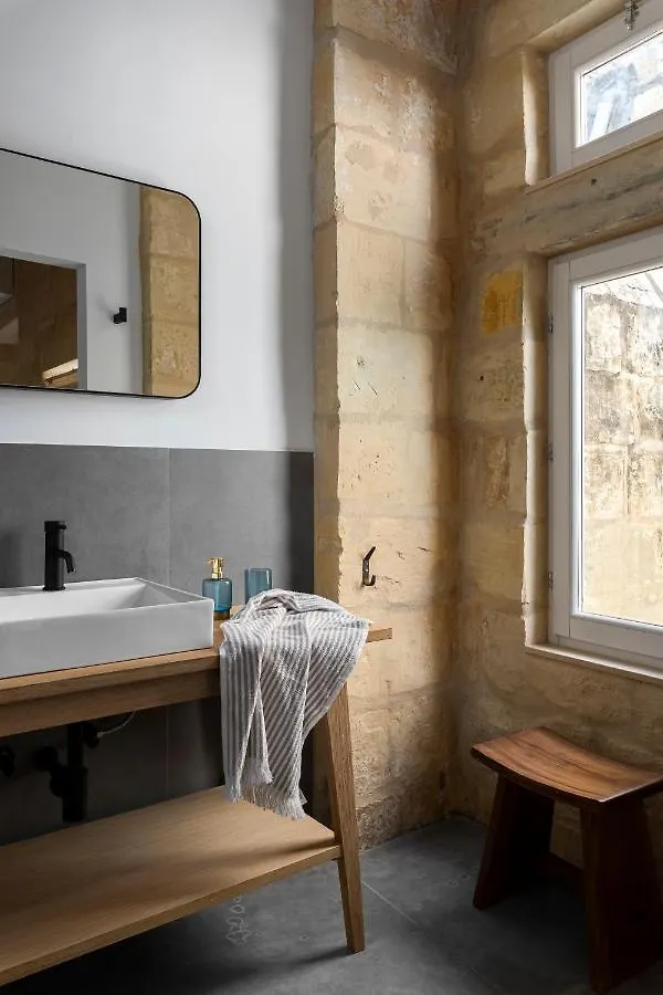 Numru 27 Expertly Restored Small House Of Character Cospicua Apartment