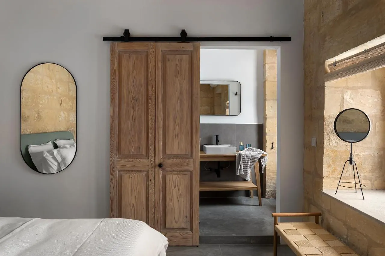 Apartment Numru 27 Expertly Restored Small House Of Character Cospicua