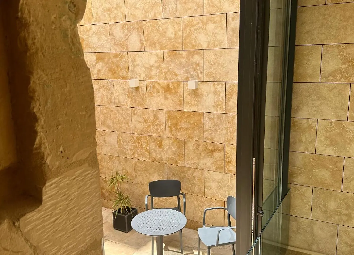 Numru 27 Expertly Restored Small House Of Character Cospicua Apartment