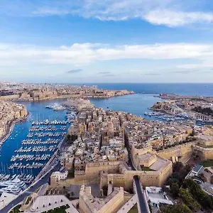 Dom wakacyjny Dar Barbara - Duplex 1 Double Bed Maltese Style House, Cospicua